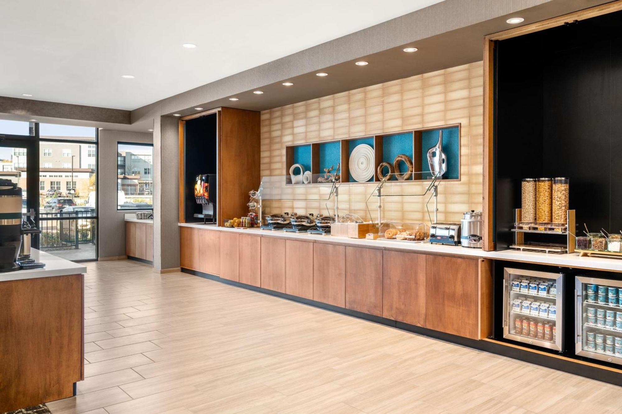 Springhill Suites By Marriott Menomonee Falls 外观 照片